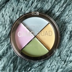 💚NWOB Camo Quad Concealer Color Correcting